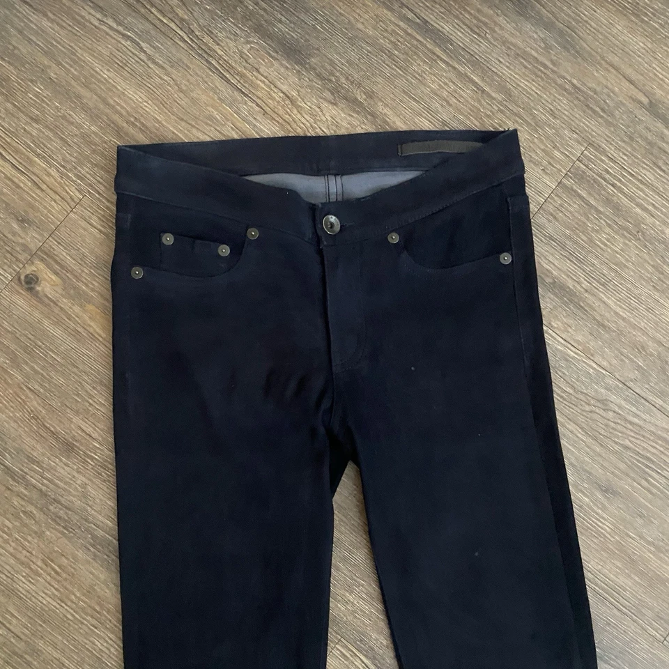 Calça jeans cropped de camurça azul marinho couro de cordeiro Rag & Bone tamanho 25x26 - Imagem 2 de 4