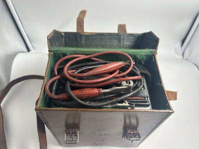 Universal Avo Messgerät Modell 40 mit Koffer ungeprüft ein Kabel ist Brocken 