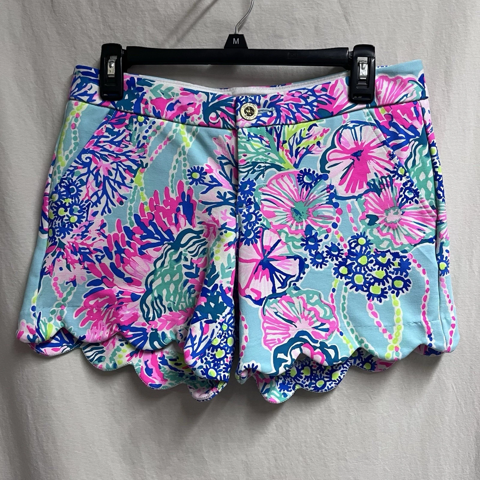 Lilly Pulitzer Buttercup Shorts Sz 4 Beach You To It Scalloped Coastal Resort