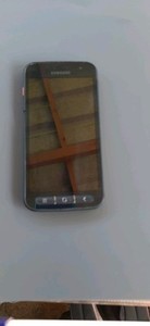 Samsung Galaxy  SM-G398FN/DS  gebraucht  und Lautsprecher und Startknopf Defekt.