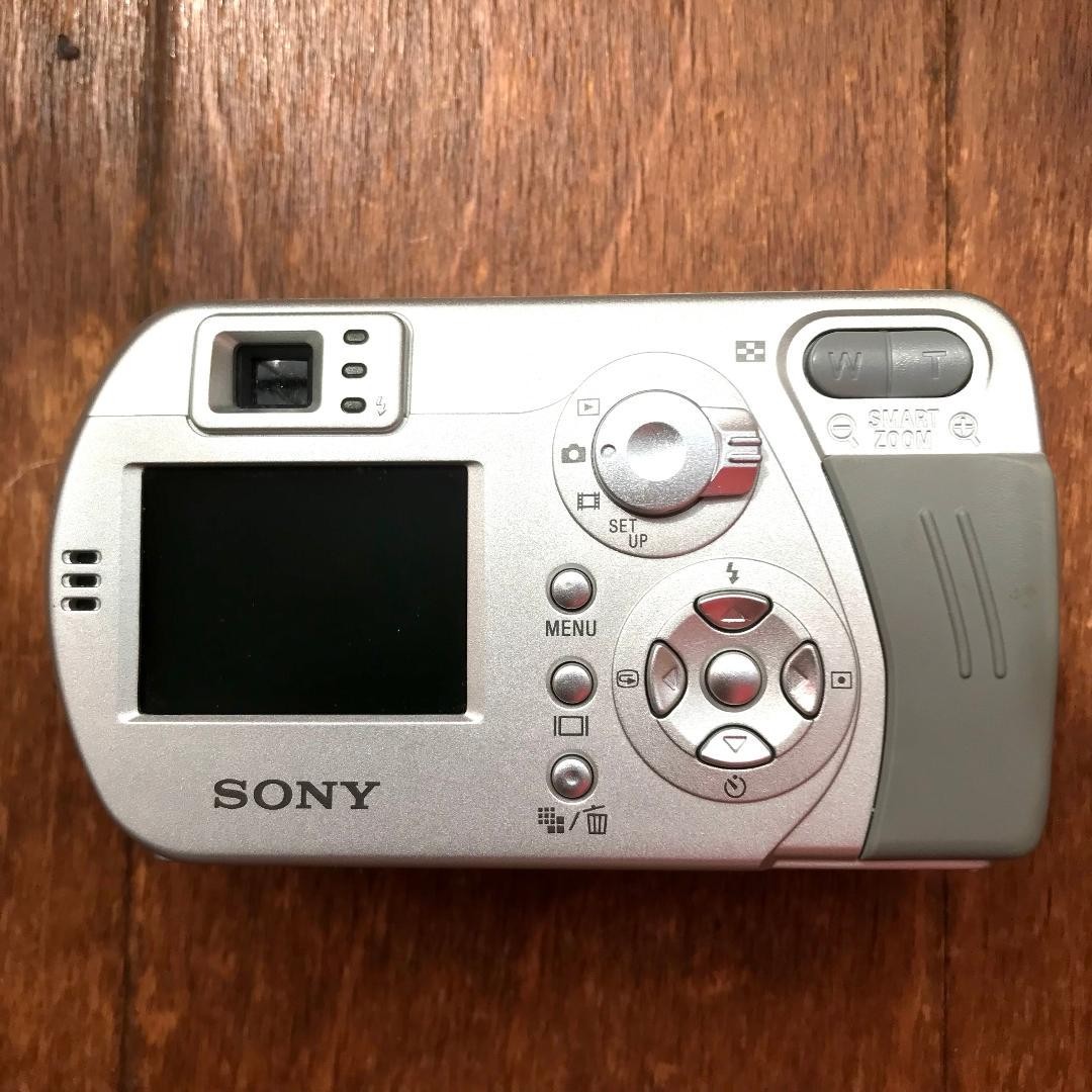 Sony Cyber-Shot DSC-P32 3.2MP Digital Camera AA Battery