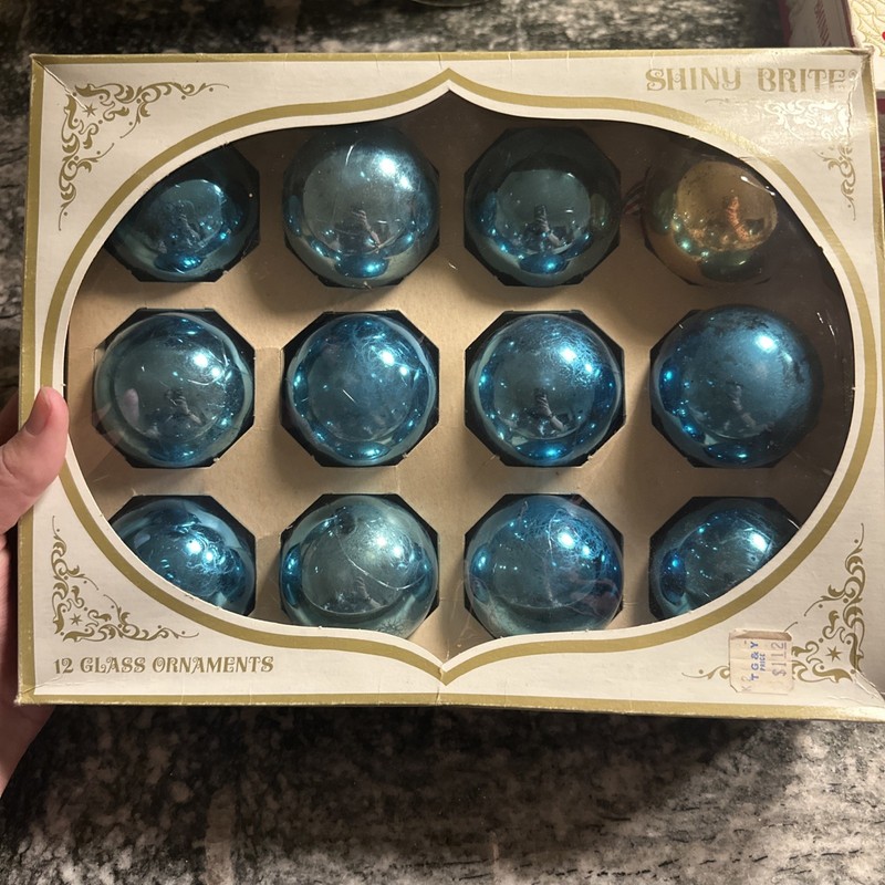 Shiny Brite Vintage Christmas Ornaments (11 + 1 Gold)