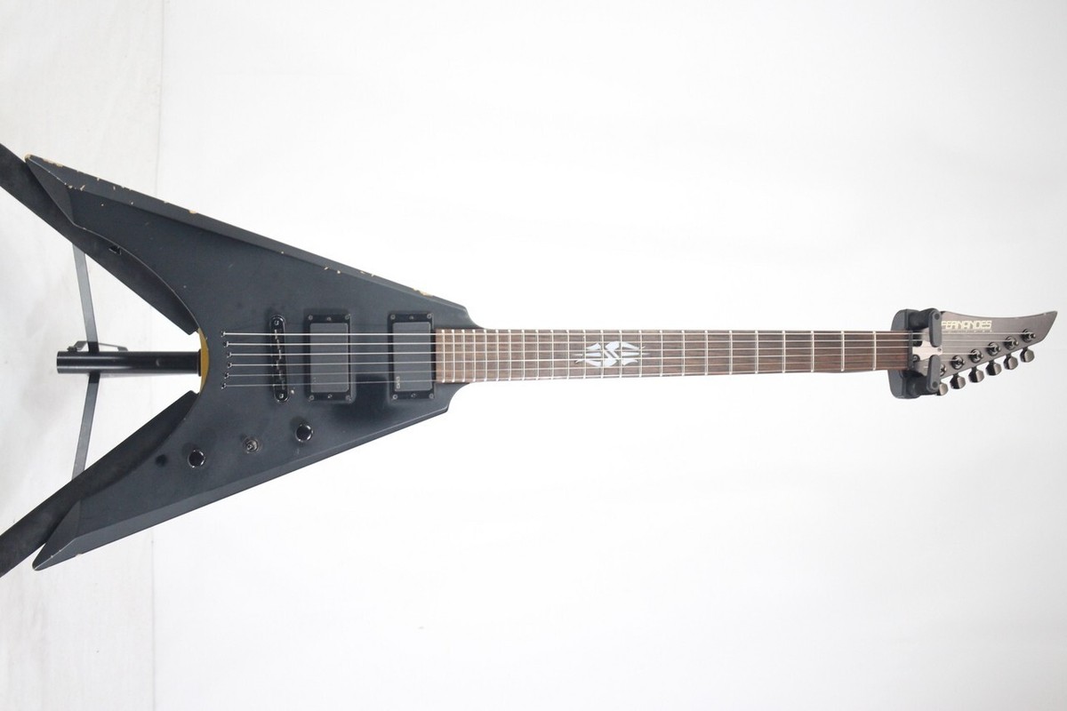 ◆美品 FERNANDES V-RATTLESNAKE EMG81&85 24F USED FERNANDES V-RATTLE SNAKE Electric Guitar, V-Type Free