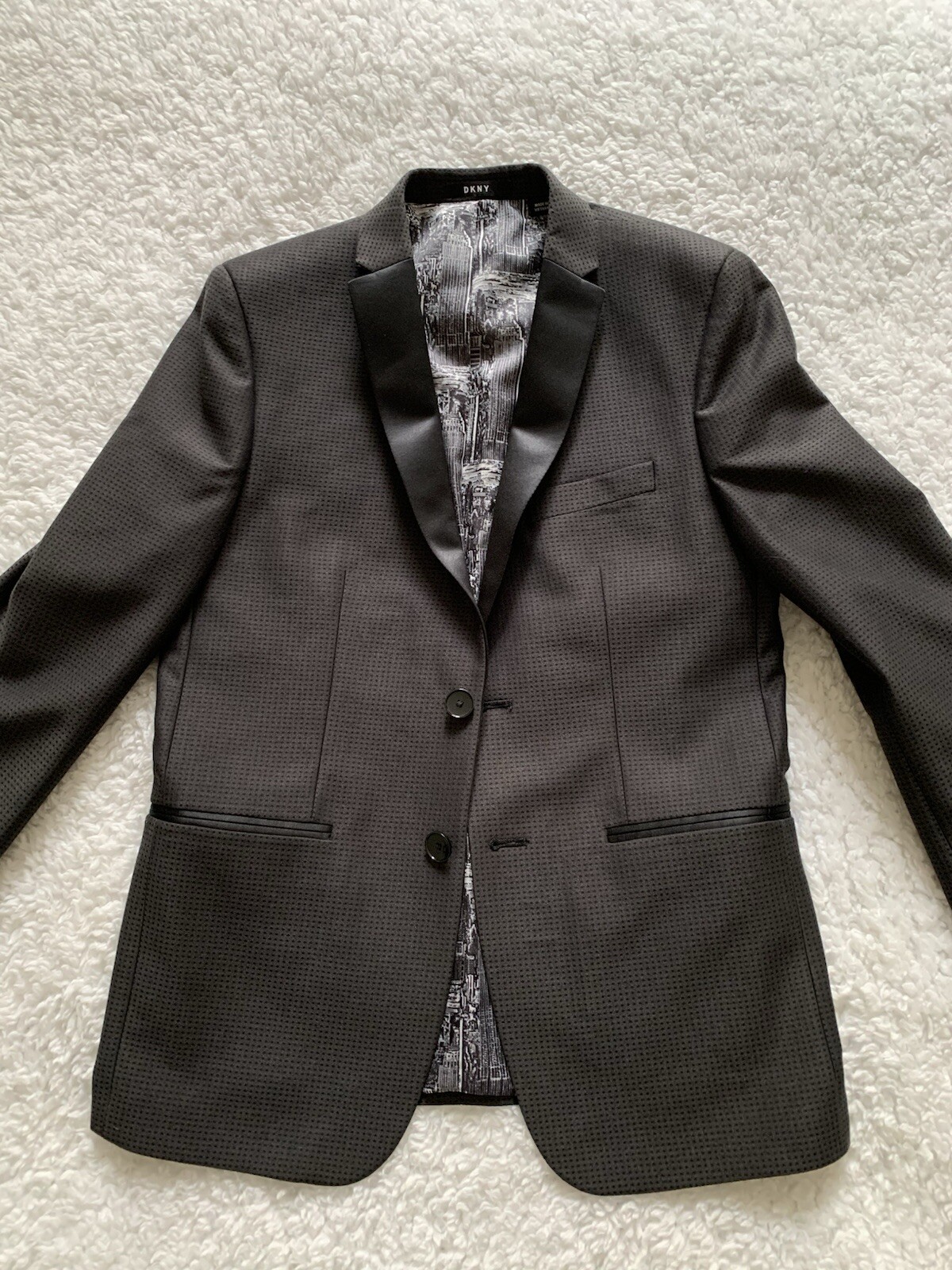Picture 1 of 18