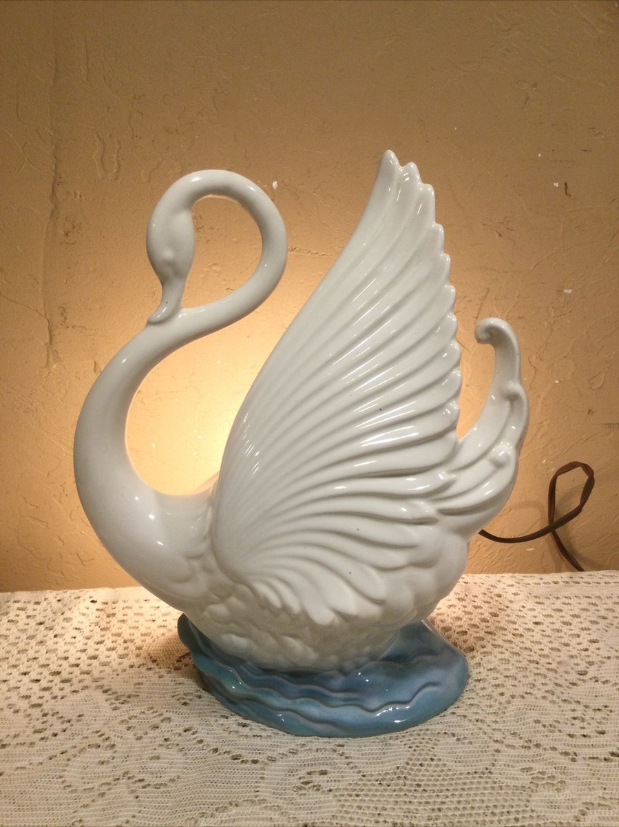 Vintage MCM 1959 Maddux-California 12” White Ceramic Swan TV Lamp