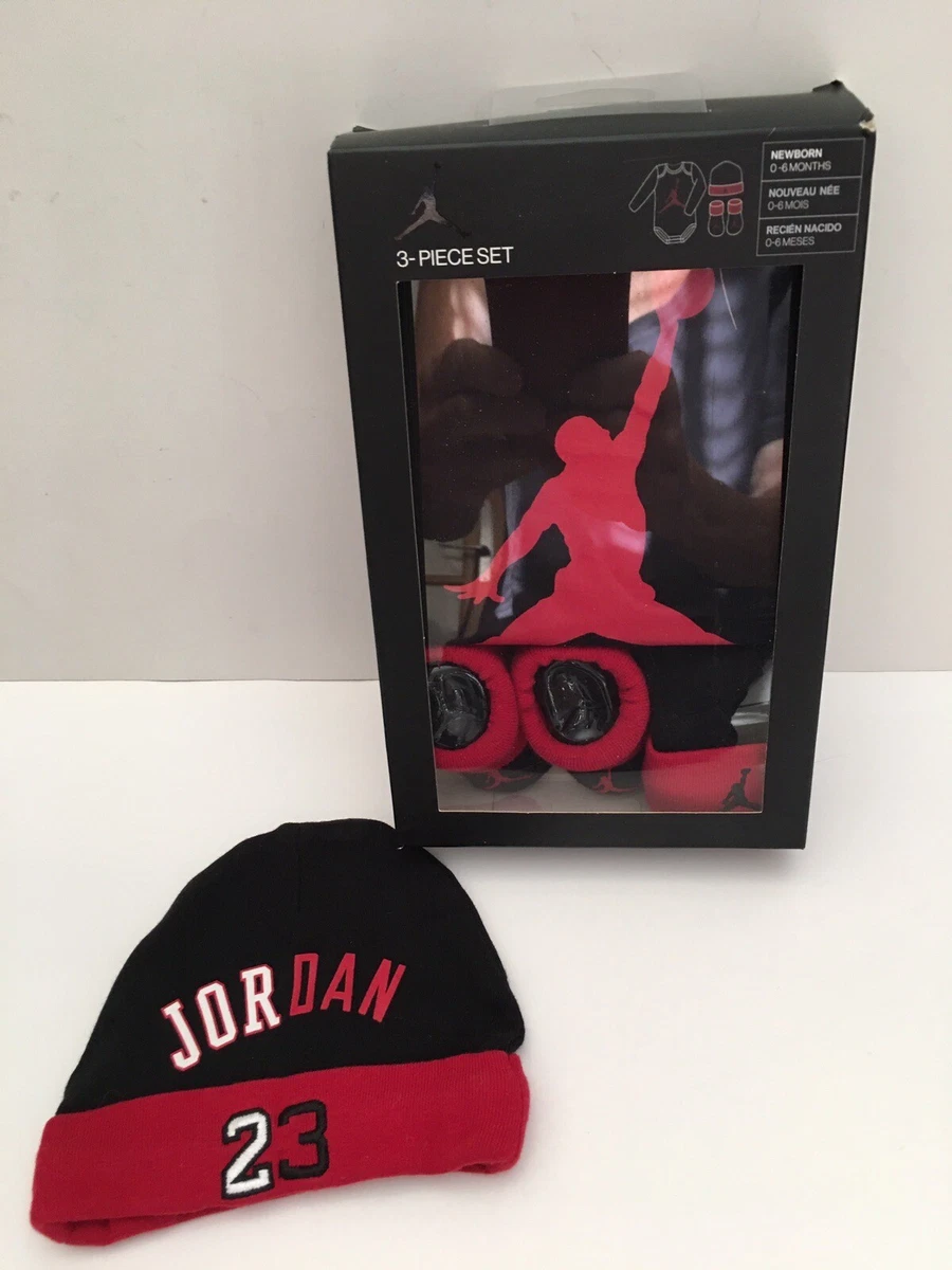 Newborn jordan gift deals sets