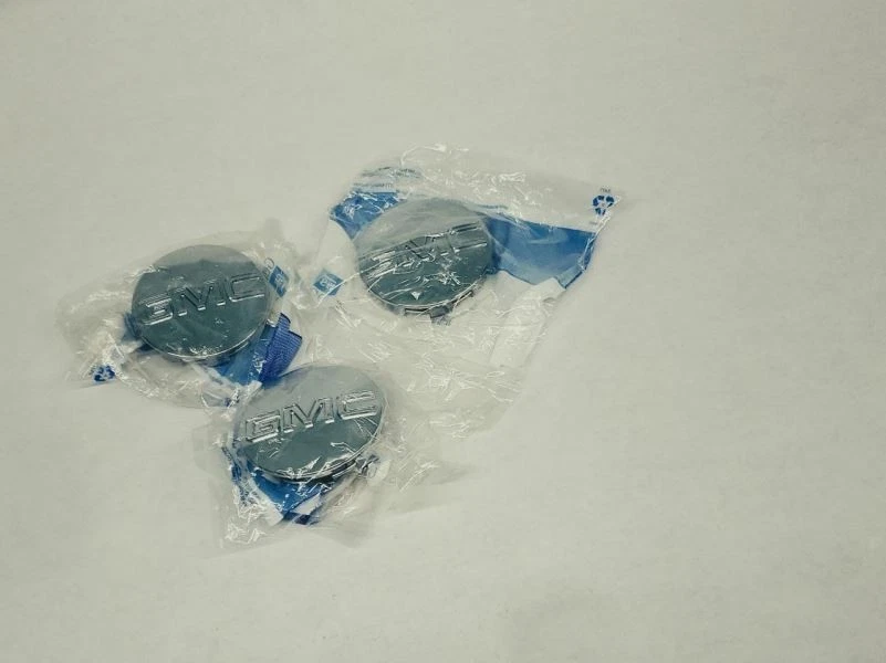 Juego de 3 tapas centrales PN 9595759 OEM 2007 GMC Yukon Foto 4 de 4