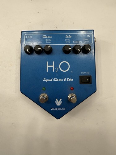 Visual Sound H2O V1 Liquid Chorus & Echo Delay Guitar Effect Pedal *READ*