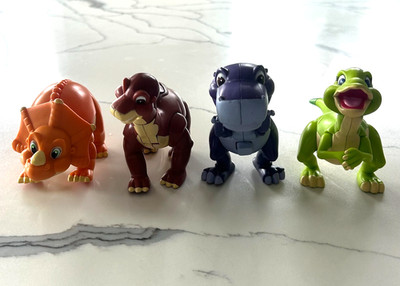 Playmates 2007 The Land Before Time 4 Dinosaurs Cera Littlefoot Chomper Ducky