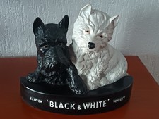 FIGURINE PUBLICITAIRE WHISKY "BLACK & WHITE" en TBE