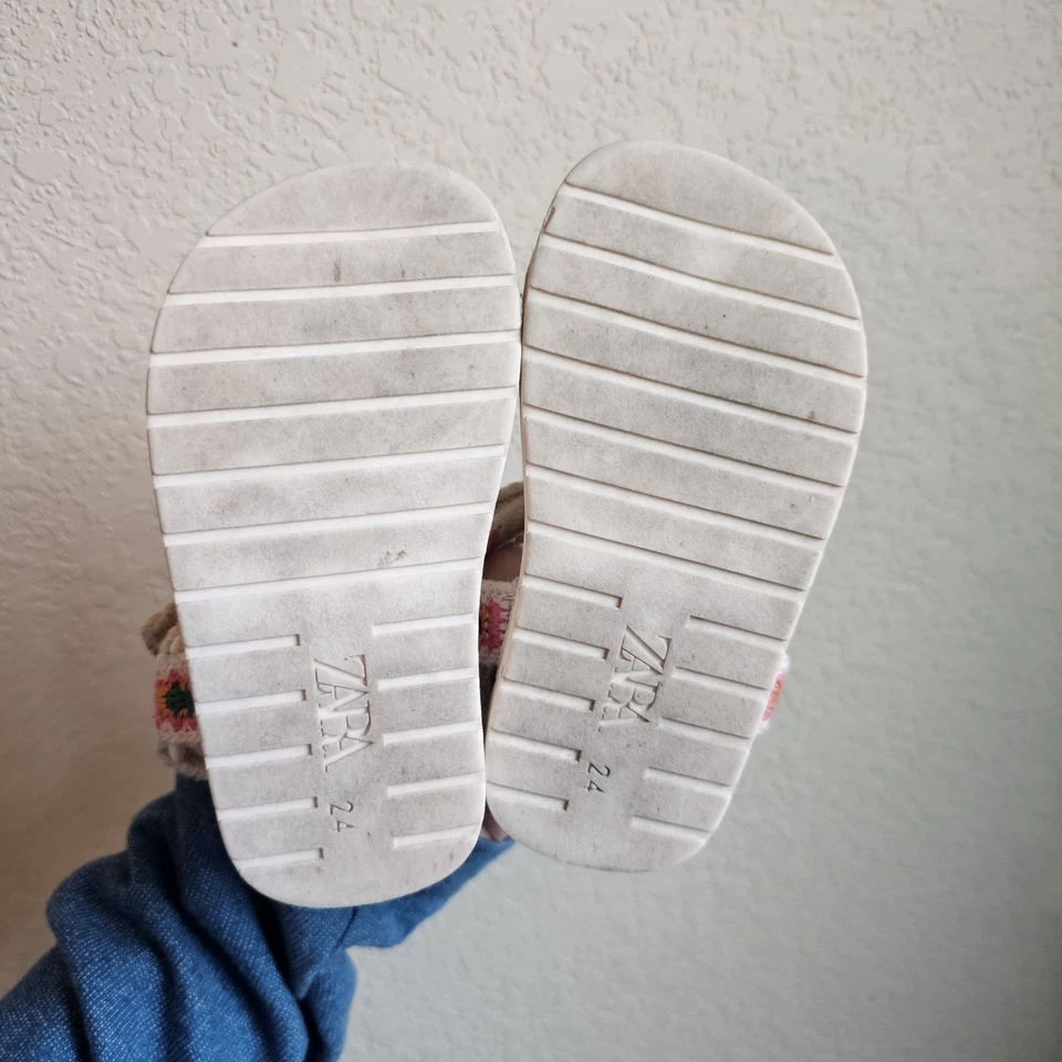 Sandalias Zara Niña Blanca Abuela Cuadradas Crochet EE. UU. 8/UE 24 Foto 2 de 4