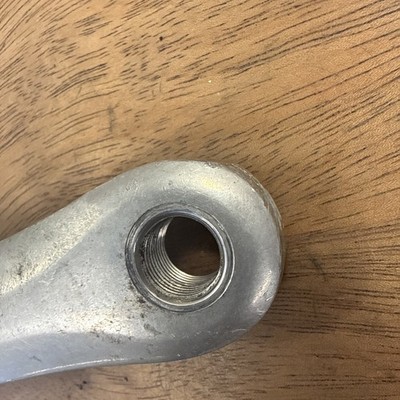 Pédalier Sugino Girvin 175 Mm – Triple Plateau 22/32/42 – Avec Boîtier Shimano UN-51
