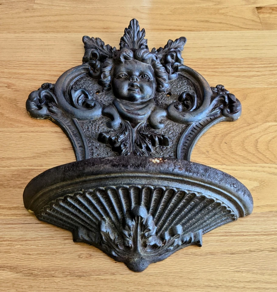 De colección Querubín Hierro Fundido Alimentador de Pájaros Flor Maceta Montable en Pared Foto 2 de 4