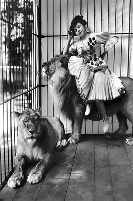 1900's Circus Performer 4x6 photo