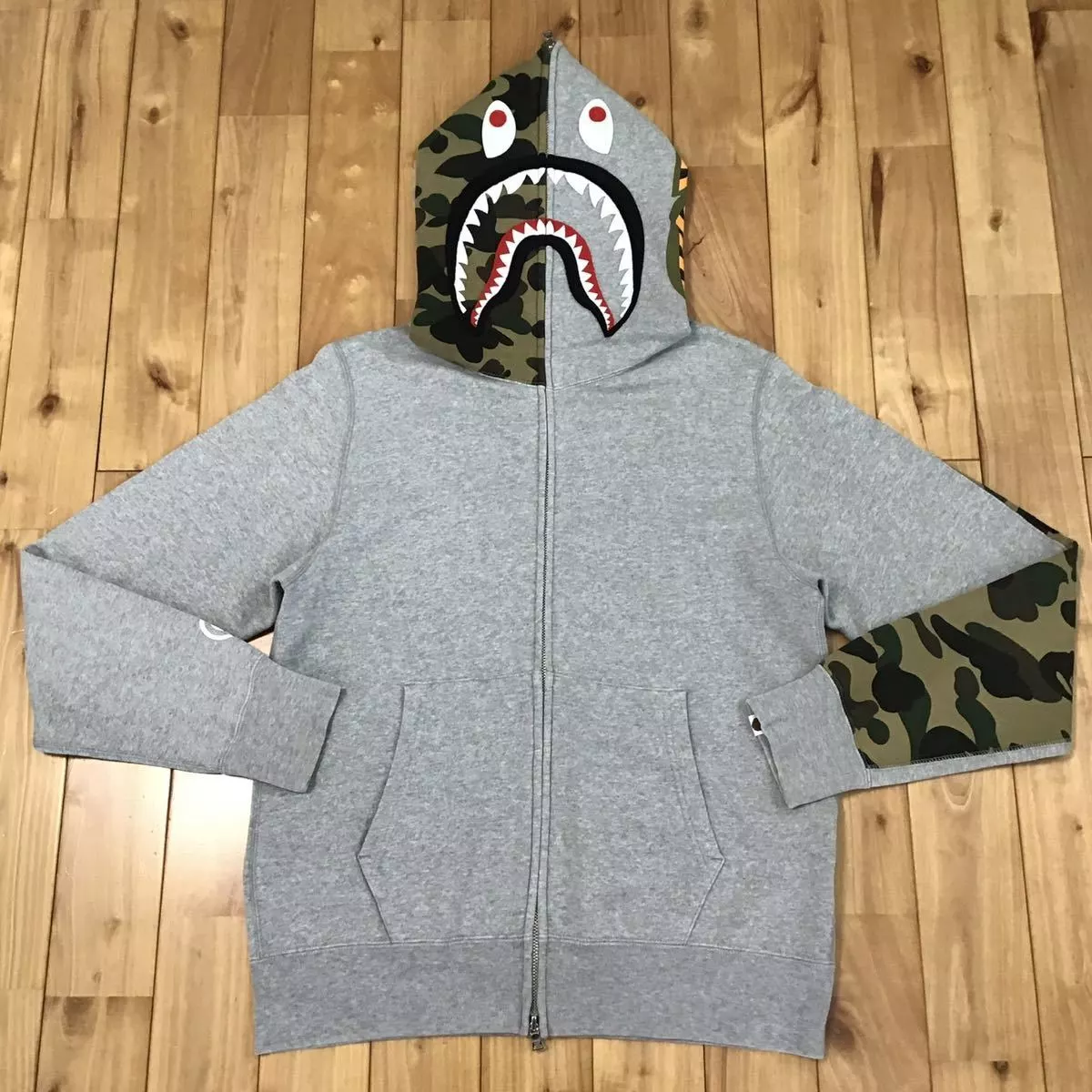 Gray x 1st camo green shark full zip hoodie BAPE A Bathing Ape Size M