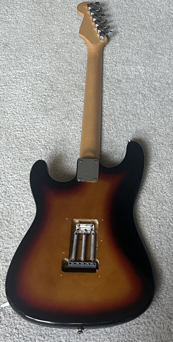 1995 Korea Fender® Squier 50th Anniversary Stratocaster 100 1995 Korea Fender® Squier 50th Anniversary Stratocaster 100