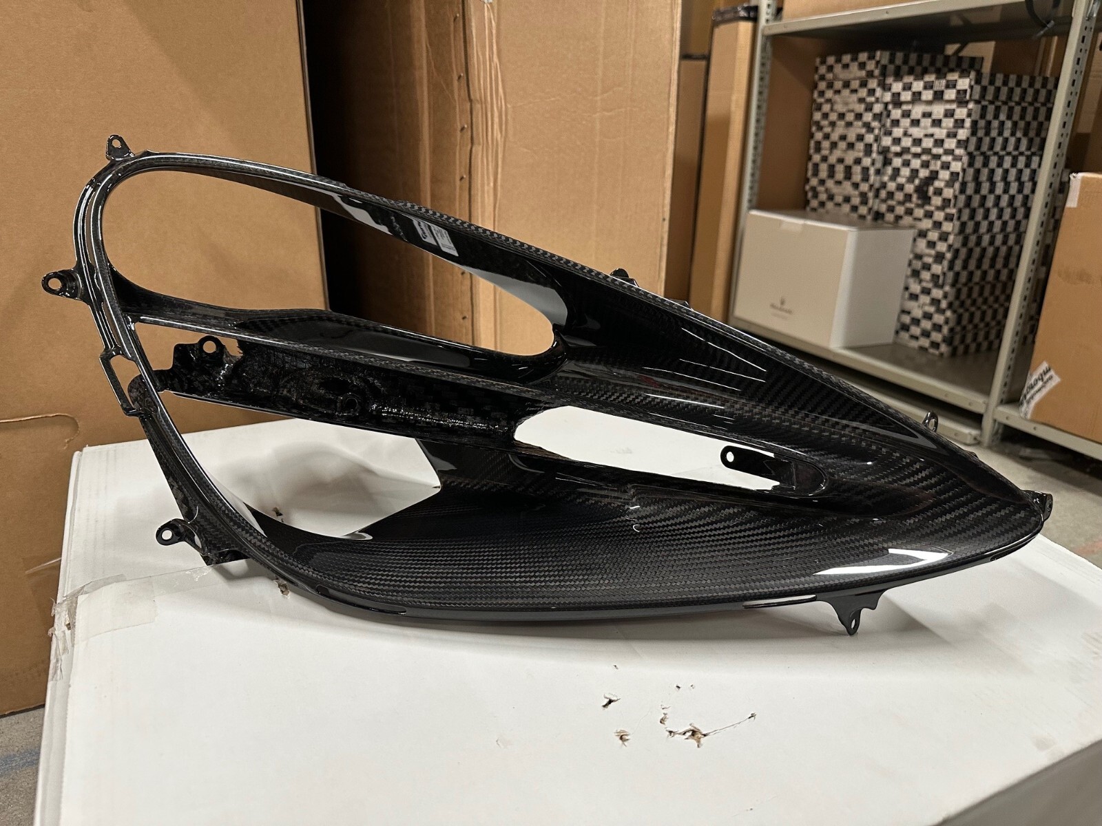 MCLAREN 750S RH CARBON FIBER HEADLAMP BEZEL 14AA508CPCFG