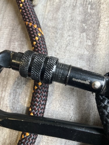 Muddy Safety Harness Lineman’s Rope With Carabiner Black-orange - Picture 3 of 3