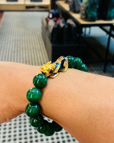 Pulsera FengShui Oro Cambio de Color PiXiu Piedra Verde - Imagen 2 de 6