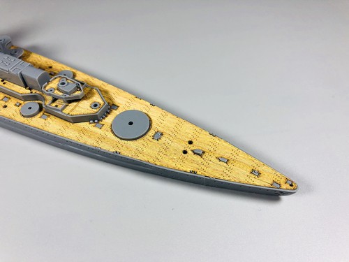 Cubierta de madera para crucero de batalla alemán Scharnhorst escala 1/700 Tamiya 77518 - Imagen 5 de 6