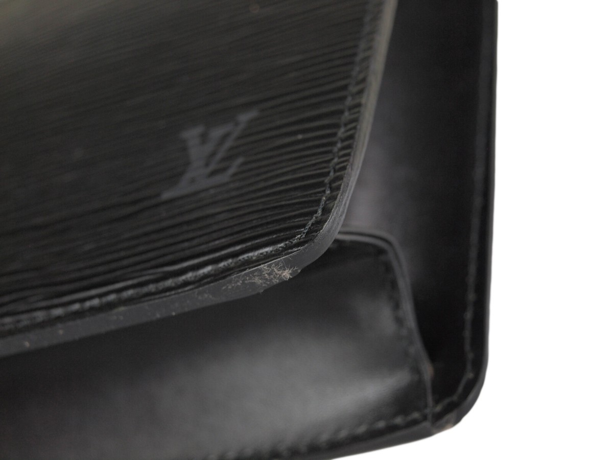 Louis Vuitton エピ レザーデイ ブラックパック Louis Vuitton エピ レザーデイ ブラックパック
