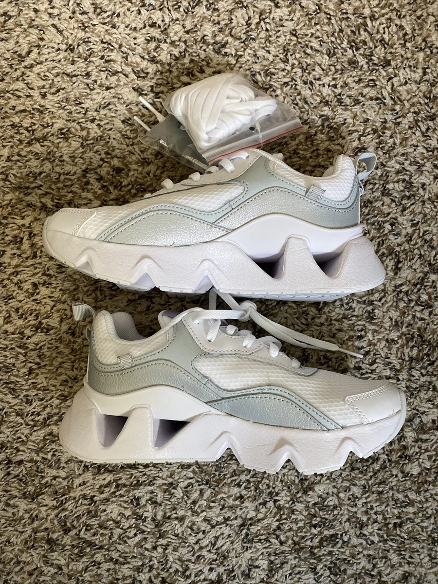 Nike Women’s RYZ 365 2 White Metallic Platinum Low Top Swoosh Sneaker Size 5