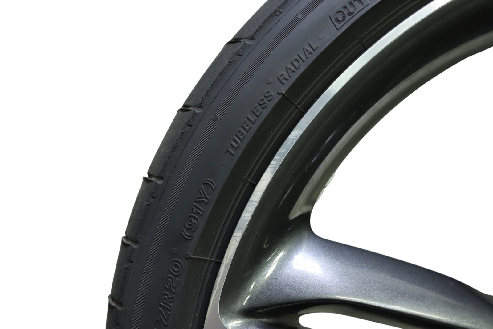Ferrari 296 GT3 2022-2025 Front Right Wheel