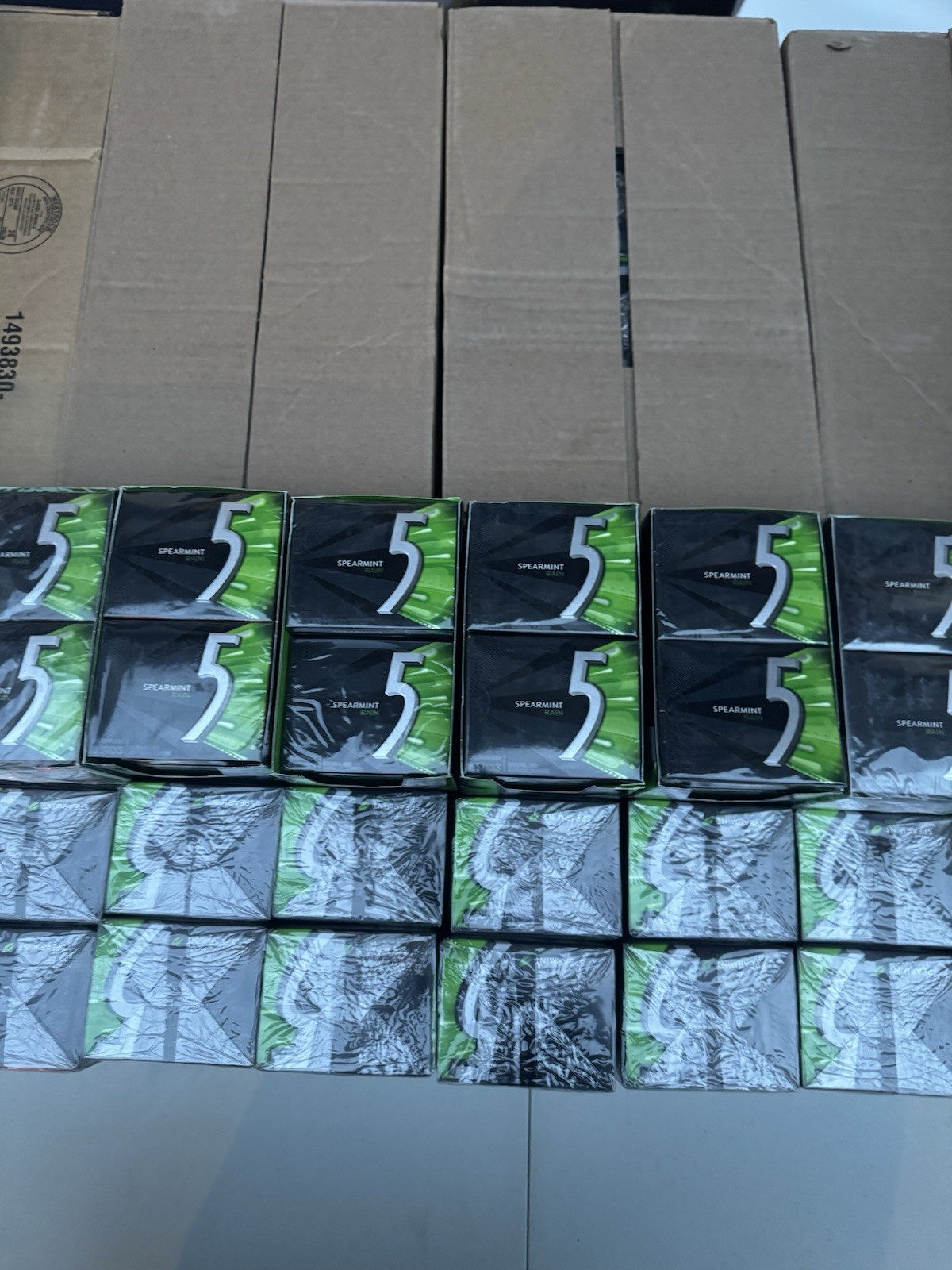 5 Gum Spearmint Sold By The Pack Of 10