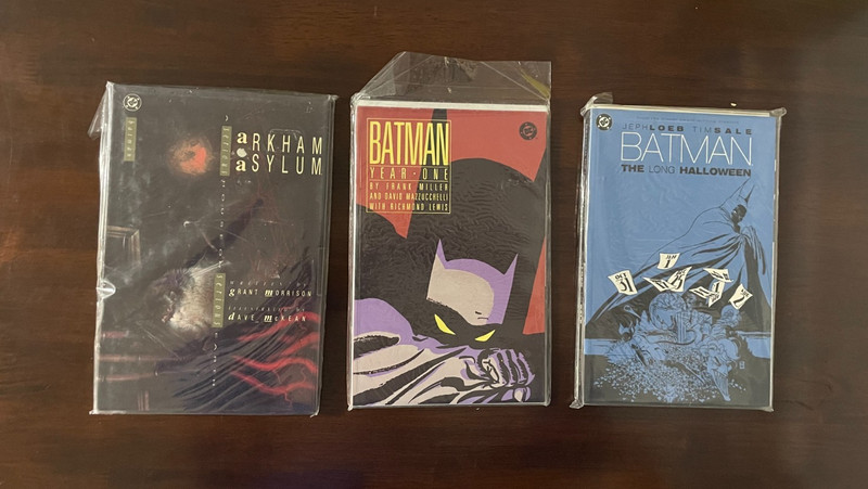Batman Graphic Novel LOT x (3) **Year One 1st Ed, Long Halloween, Arkham Asylum