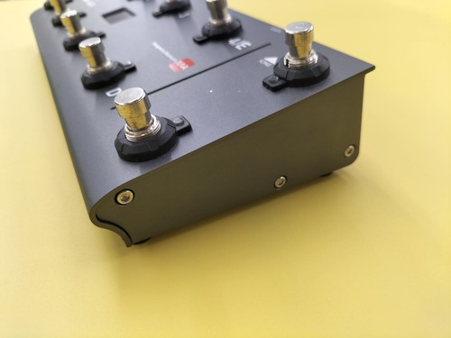 MELOAUDIO MIDI COMMANDER Pedale effetti commutatore testato e funzionante 75893 - Foto 5 di 6