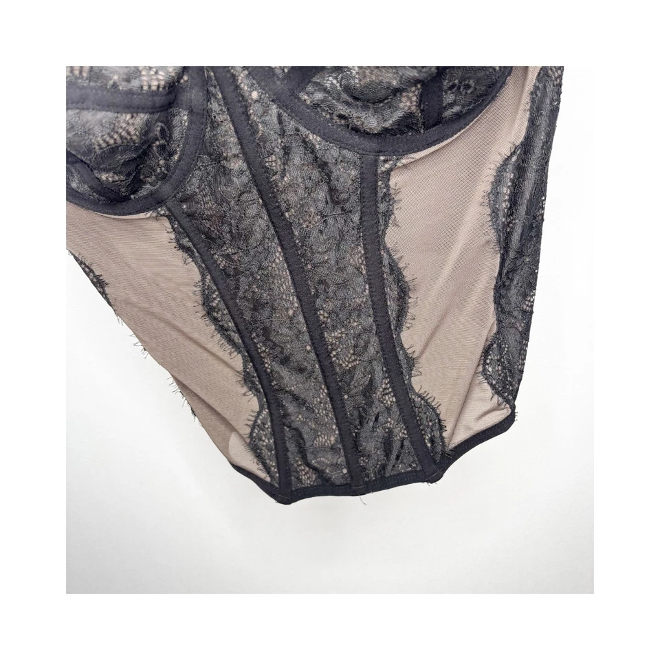 Out From Under Bustier Size XL Beige Black Lace Lingerie Corset - Image 4 of 4