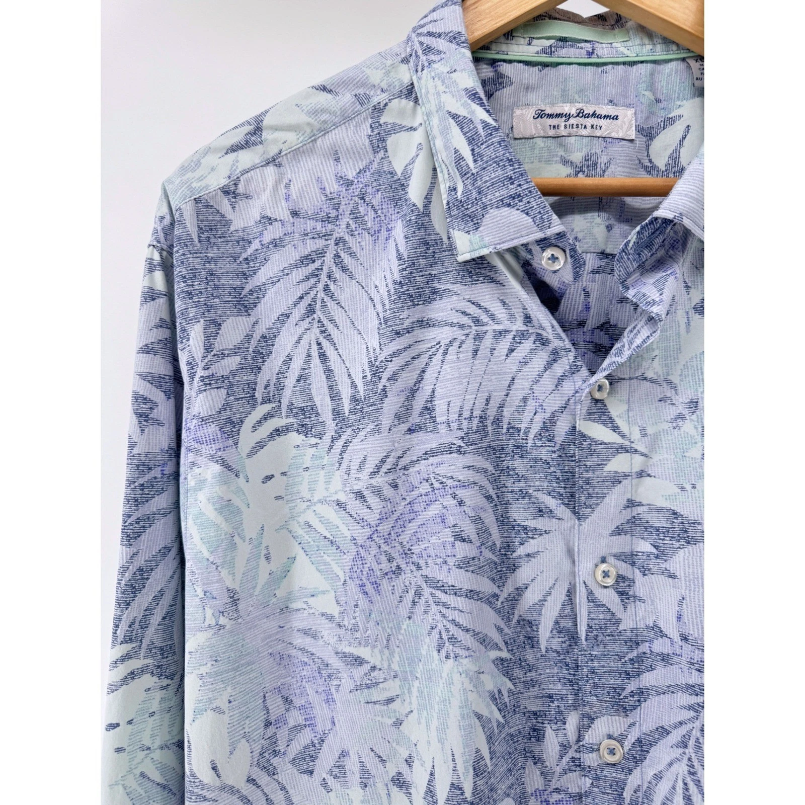 Tommy Bahama Siesta Key Button Down Shirt Mens XL Blue Tropical Palm Leaf LS
Opens in a new window o