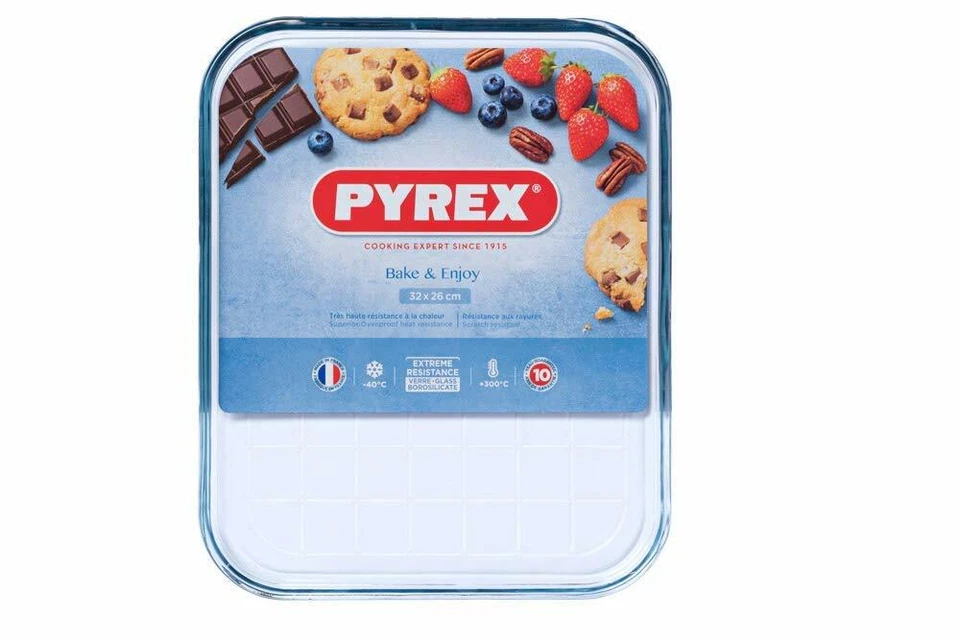 Pyrex Transparent Oven safe Scratch Resistant Glass Baking, Roasting Tray - Image 2 of 4
