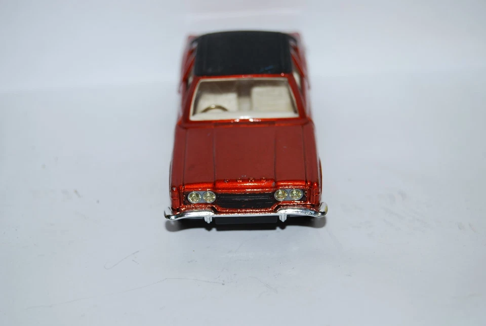 CORGI TOYS FORD CORTINA GXL BORDEAU PAVILLON NOIR SCALE 1/43 - Photo 3/4