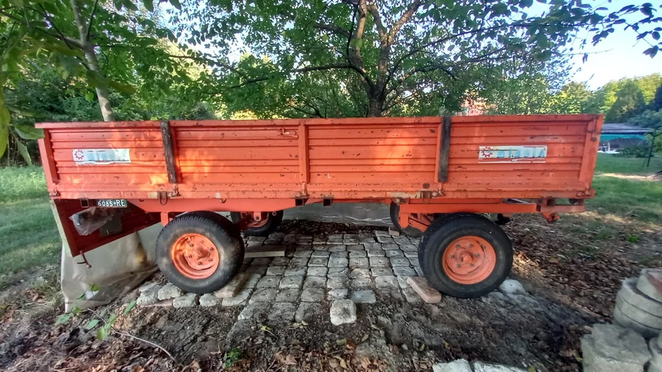  rimorchio agricolof.lli minoia  - Immagine 3 di 3