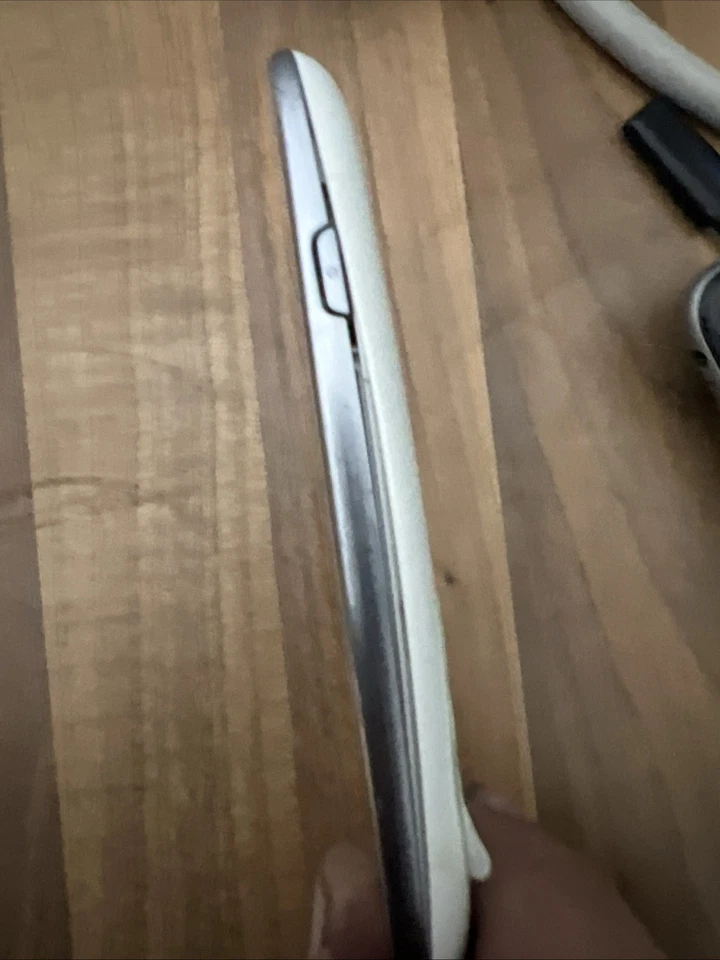 Samsung Galaxy S3 Mini · 8GB, photo 2 of 3