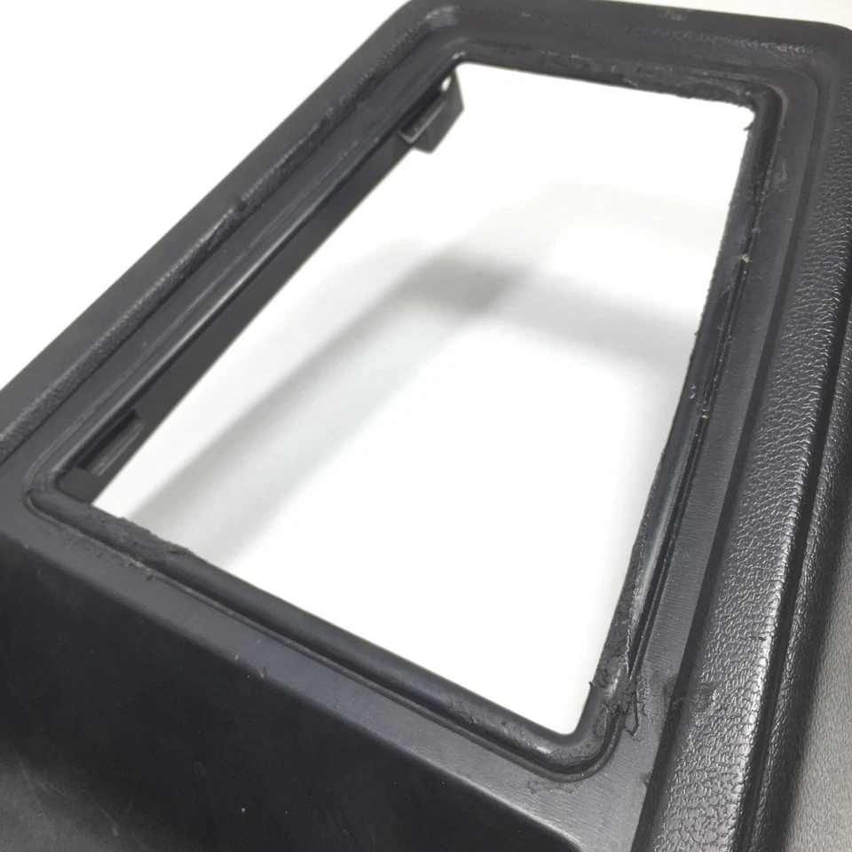 Consola de caja 1980-1981 Toyota Corona RT135 genuina usada Foto 4 de 4