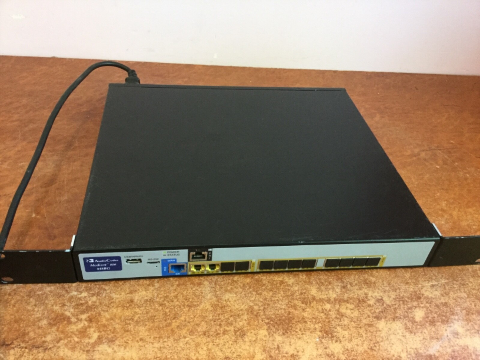 audiocodes-mediant-m800-1et-2l-p-2u12-multi-service-business-gateway