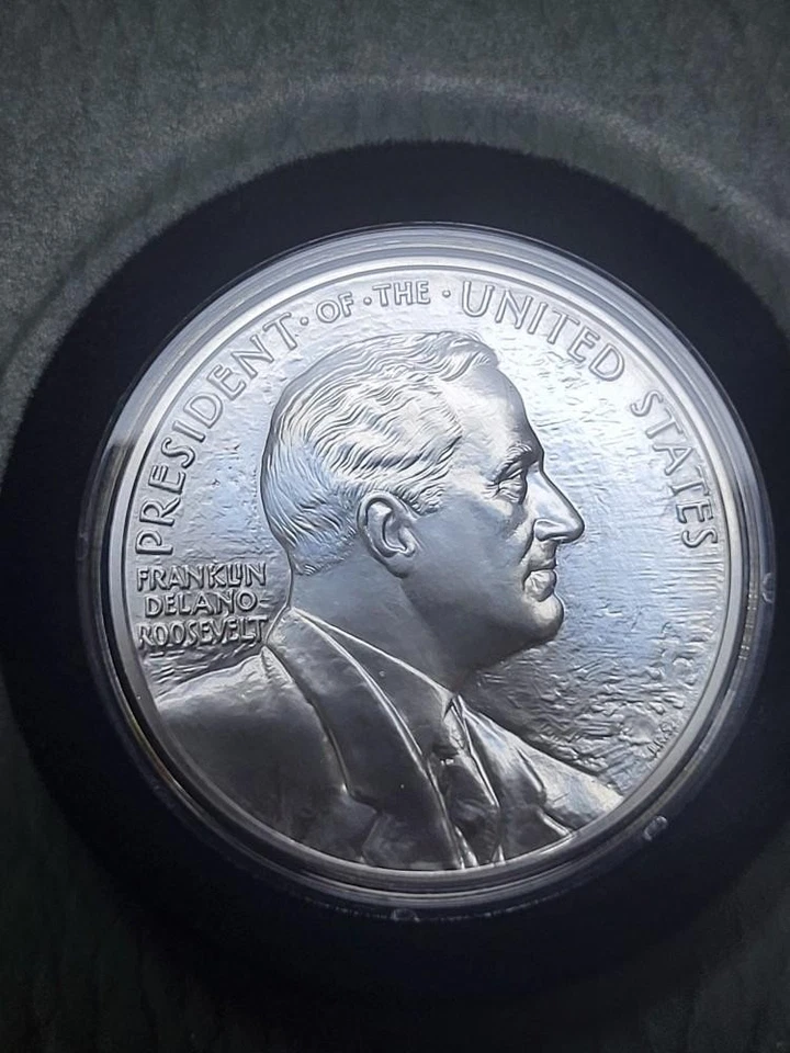2014 ROOSEVELT Coin and Chronicles Set US Mint SILVER Medal Reverse PROOF $ Dime - Image 2 of 4