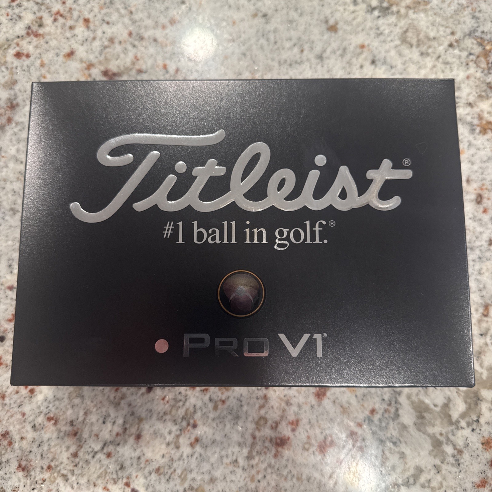Titleist Pro V1 Left Dot 2025 Golf Balls Dozen 12 New Sealed IN HAND Ready Ship