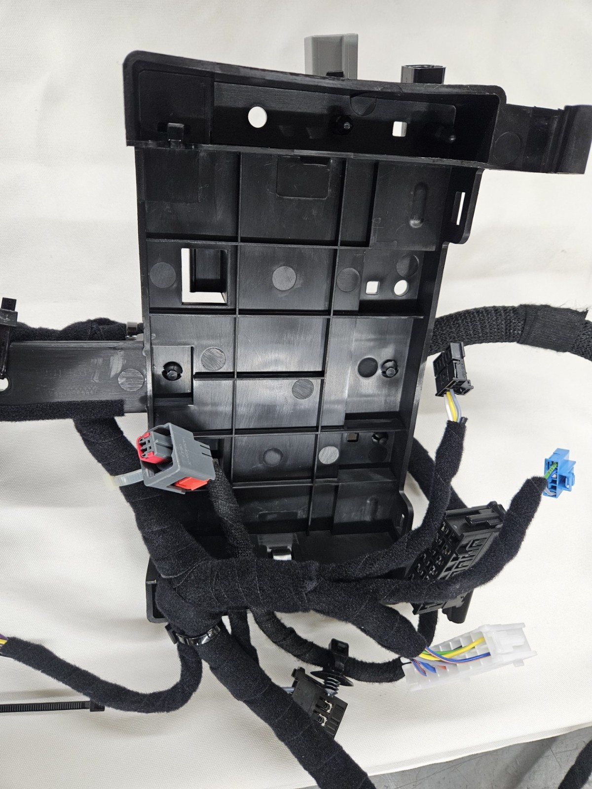 Genuine OEM 2014-2018 Maserati FRONT LH 8-WAY HEATED SEAT 673007602