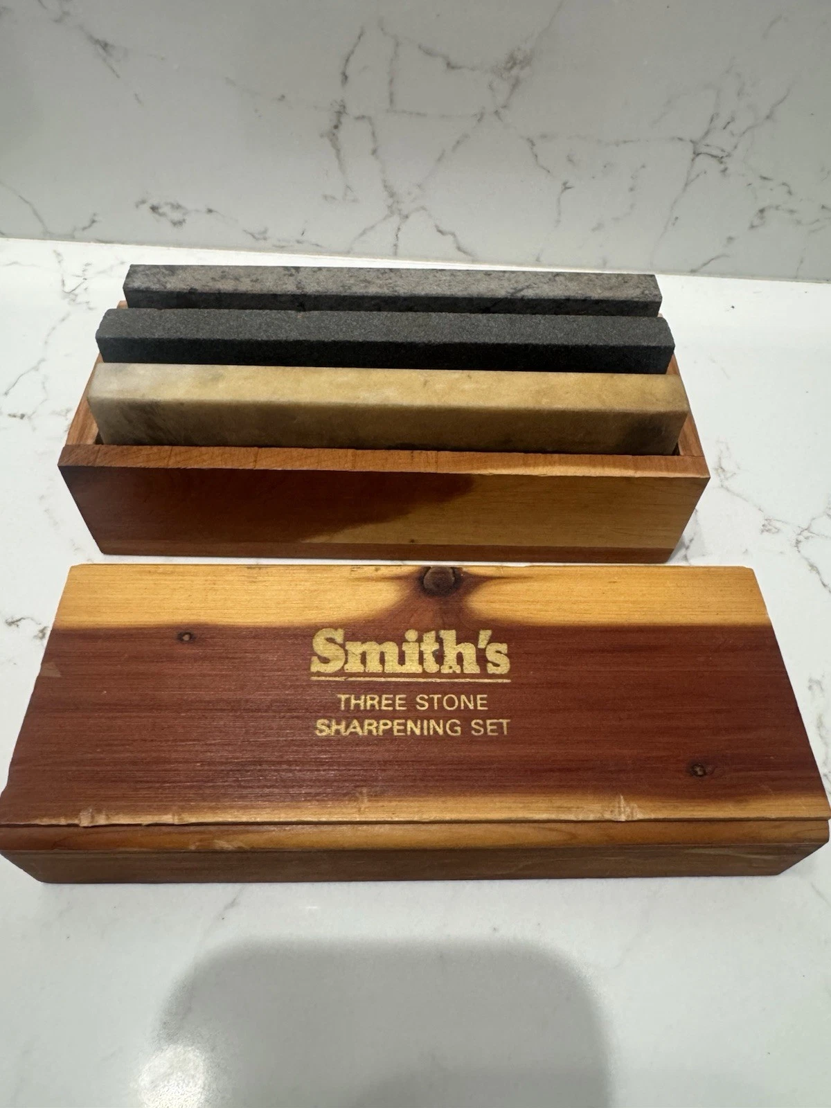 Smith's Sharpening Stone in Cedar Box - Small with 3 Stones