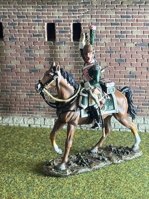 King & Country Napoleonic French 16th Dragoons Mounted Officer NA170 UNBOXED