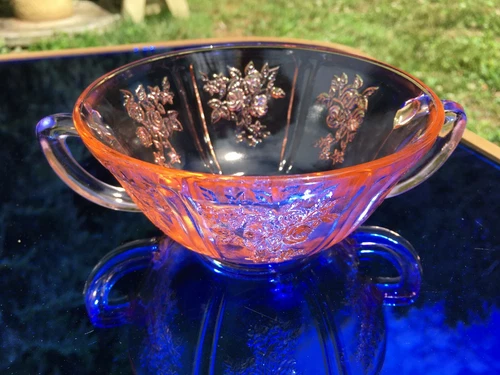 Sharon Cabbage Rose PInk Cream Soup Bowl 2-Handled Depression Glass 1935-39 5"