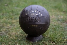 Espositore antico stile pelle Millwall calcio. Ottimo regalo per gli appassionati di calcio.