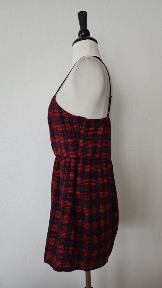 Mameluco Urban Outfitters Nuevo Talla Mediana Negro Rojo Cuadros Grunge Rock Destintado Foto 2 de 4