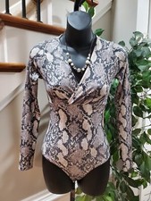 H M Women  s Gray Snake Print V-Neck Long Sleeve One Piece Bodysuit Size Medium