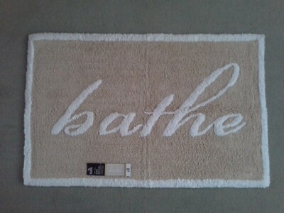 Beige-weiße weiche 50 x 80 cm Badewanne ''Badetext'' x 2. Matts 100% Baumwolle Neu