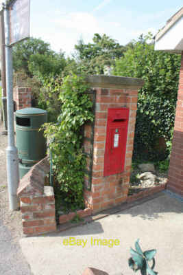 Photo 6x4 North Scarle P.O. | Lincoln postbox (ref. LN6 346)  GR wallbox  c2012