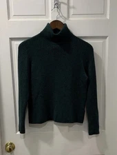H by Halston Fine Merino Wool Turtleneck Sweater Size M Forest Green Gorpcore